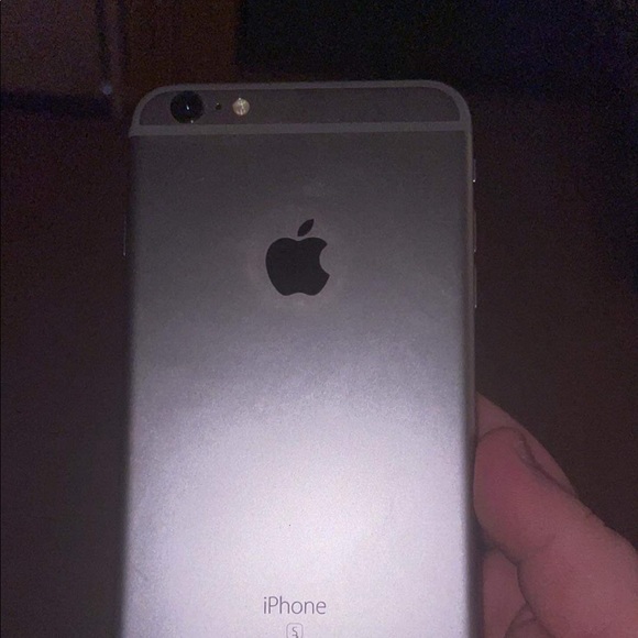 iPhone 6 puls - Picture 1 of 3